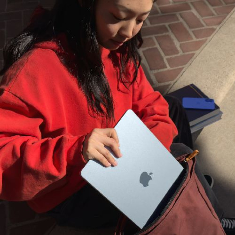 Apple MacBook Air 13"inch M4 16GB 512GB Midnight (MW133) - Image 4